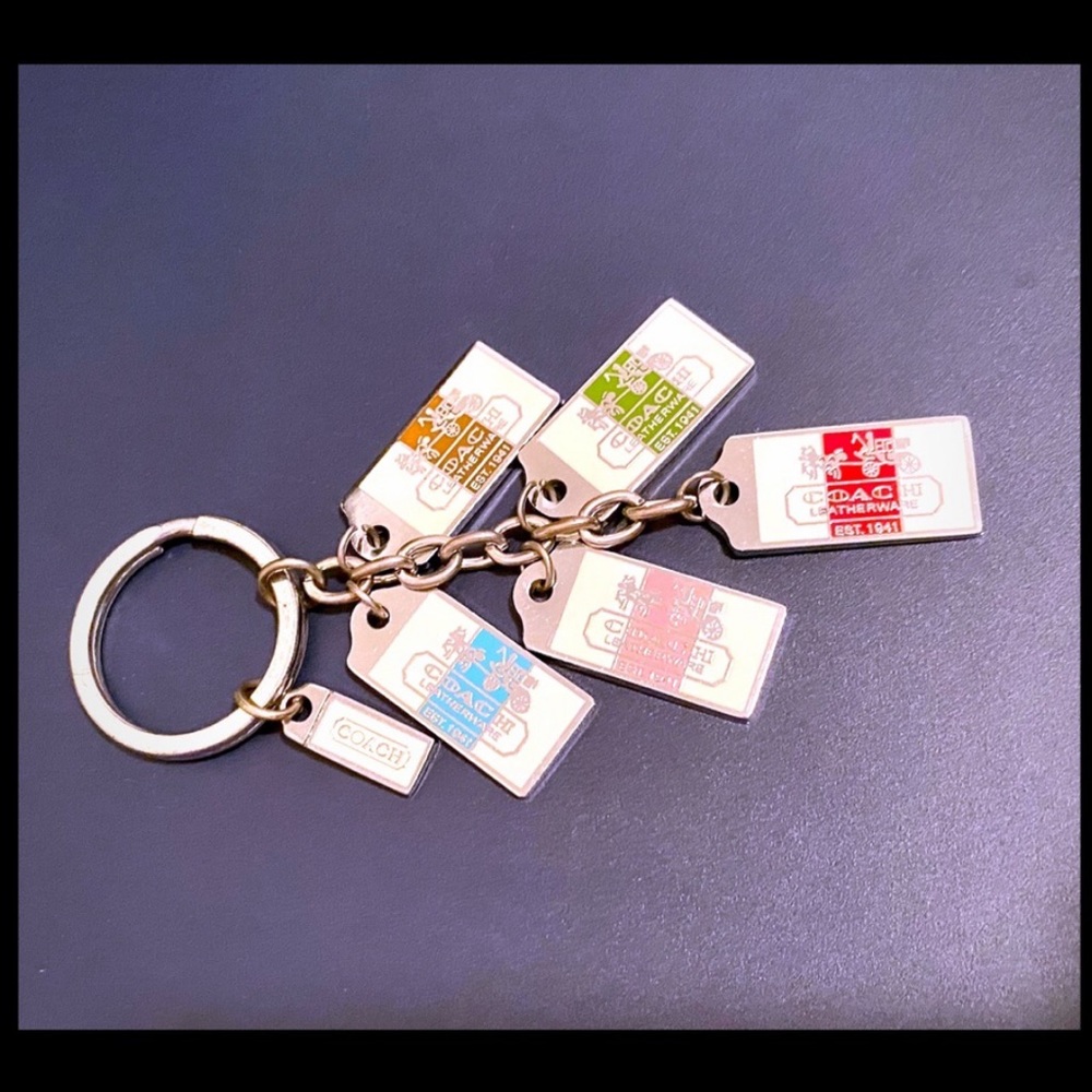 Coach ‘Hang Tag’ Horse & Carriage Key Chain